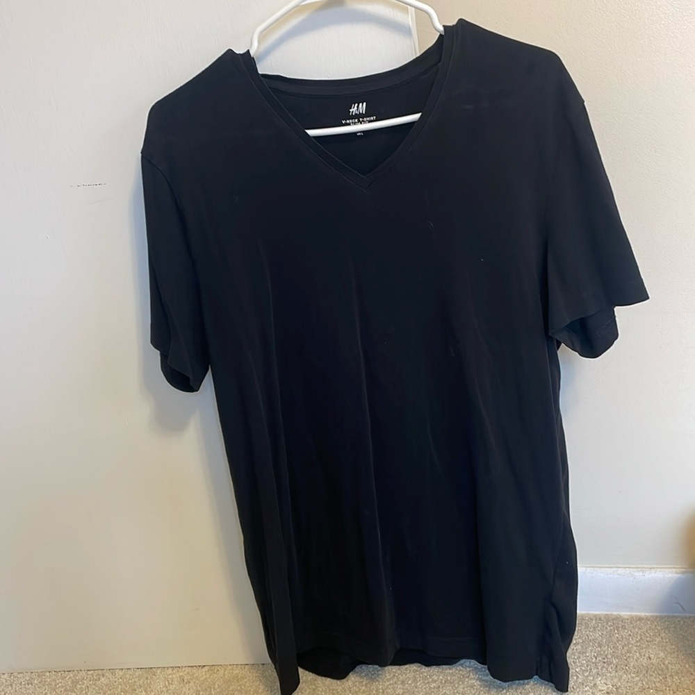H&M black v-neck